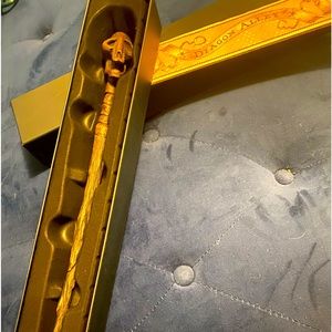 Ollivvander wand -Elder